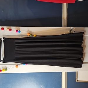 ⭐️Black maxi skirt, or strapless black midi